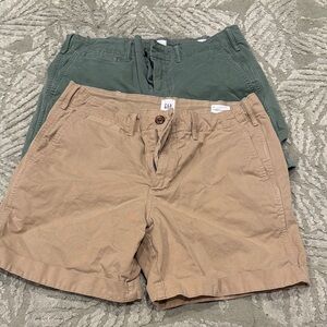 GAP W size 6 Tan and Green Shorts